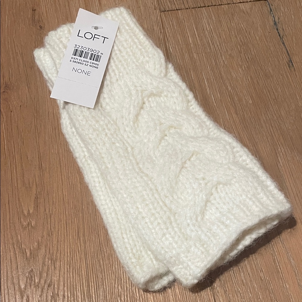 Ann Taylor LOFT White Cable Knit Hand Warmers OSFM NWT quiet luxury cabincore